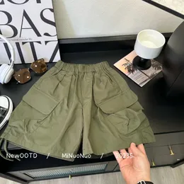 Pantaloncini casual di pantaloni casuali dei pantaloni per ragazzi della versione coreana di abiti da ragazzo dei ragazzi