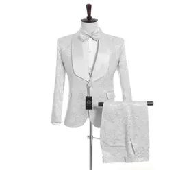 Personalize Shawl Lapela Handsome White Groom Tuxedos JacketPantsvest Groomsmen Man Suit Mens Ternos de Casamento Noivo 9888219