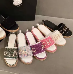 Designers kanaliserar sandaler kvinnor tweed läder halmglas Sandaler för killägenheter mode strandmule märke casual glidplattform kedja gummi mode skor s587