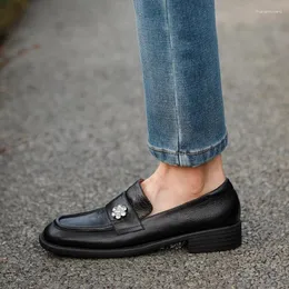 Casual Shoes Woman Flats glider på damer runt tå fårskinn låg klack komfort loafers med kristaller kvinnor enkla