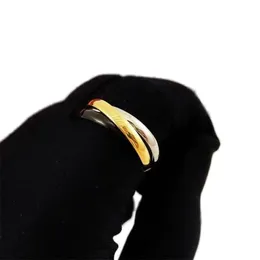 Anelli di design Trinity di alta qualità per donna alla moda a tre colori ad anello Lady ad anello retrò lettera di ricreazione liscia di gioielli puro colore zl203 b4