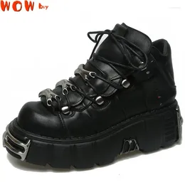 Walking Shoes 2024 Tjocksoled Women Spring and Autumn Leather High Top Hos Punk Dark Gothic Metal Cake Sports Casual