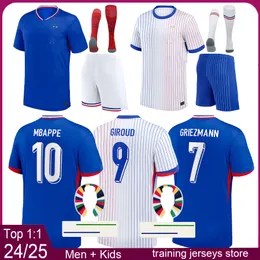 Francuscy fani fanów koszulki piłkarskie Zestawy piłkarskie 2024 franczyka gracz Wersja piłka nożna 24 25 Mbappe Riezmann Giroud Football Shirt Kit Maillot Camiseta