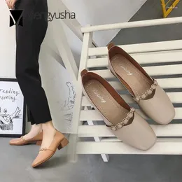 Casual Shoes Soft Leather Grandma Square Toe Shallow Chain Hollow Loafers Women Fresh Thick Wooden Heel Moccasins Brief Slip On