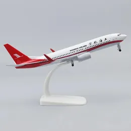 Metal Uçak Modeli 20cm 1 400 Shanghai Havayolları B737 Metal Çoğaltma Alaşımlı Malzeme İniş Dişli Tekerlekleri Süslü Oyuncak Hediyesi 240328