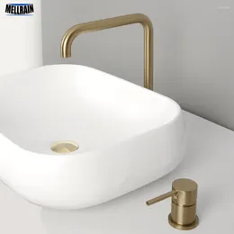 Banyo lavabo muslukları ayrılmış havza su miktarı musluk güverte montaj musluk pirinç siyah fırçalanmış altın gül ve soğuk