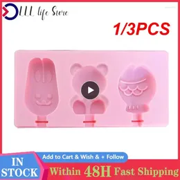 Moldes de cozimento 1/3pcs Silicone Mold Moldicle Popsicle Popsicle Cartoon Animal com tampas e palitos reutilizáveis tornando o verão