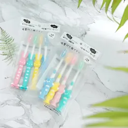 4pcs/세트 아기 칫솔 귀여운 만화 칫솔을위한 귀여운 만화 칫솔 대나무 숯 짧은 손잡이 어린이 칫솔 치아 관리