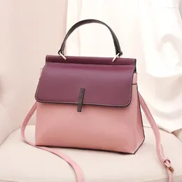 Bolsas de ombro bolsa de estilo ocidental retro 2024 moda atmosfera simples saco de mensageiro de um ombro de personalidade moderna feminina