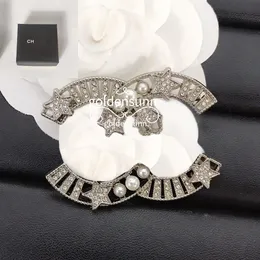 Uomo amante femminile cristallo cristallo perle designer bocchette di marca per pin ragazze romantiche pin broche voga 18k oro squisito gioiello regalo regalo per matrimoni con scatola