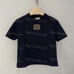 Buchstaben Frauen T -Shirt -Tops geschnittener Designer kurzärmeler rundes Hals -T -Shirts Luxus Sommer Casual Daily Bluse Hemden