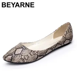 Beyarne plus size35 41 Kobiet Flats Modna skóra wzór płaskich butów Kobieta swobodna łódź buta 240329