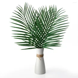 Fiori decorativi 8pcs/set foglie di palma artificiale steli finti simulazione fogliare tropicale piante verdi sala giardino decorazione da esterno