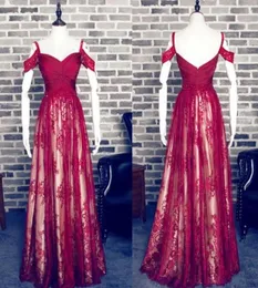 Charmante rote Aline Schatz Spaghetti Straps Spitzen -Abschlussball Kleid von der Schulter Lange Burgund Abendkleid 4006186