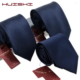 رابط القوس Hughii 8cm للرجال الصلبة الداكنة الأزرق الأزرق ربطة عنق 6 سم مقاوم للماء جاكار الرقبة اليومية حزب الزفاف كرافات للرجال