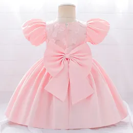 Vestido de verão para meninas para meninas vestido branco vestido de batismo Big Bow Birthday Wedding Party Vestres 05y Kids Princess Clothes 240325