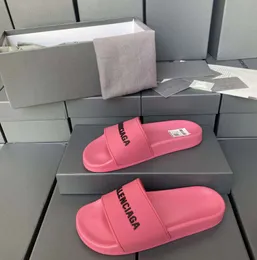 10a BB Tasarımcı Sandal Kauçuk Tapkar Terlik Flip Flop Kadınlar Erkekler Düz Topuk Tazz Terlik Plaj Slide Slide Luxury Rahat Ayakkabı Mokarcı Kaydırıcıları Deri Sandalet 5588ess