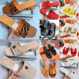فاخرة OG ORIAGINAL CALFSKIN SANDALS شهيرة مصمم نساء كورت حذاء سيدة جلدية شاطئ شاطئ النعال على النعال المطاط الكلاسيكيات الناعمة