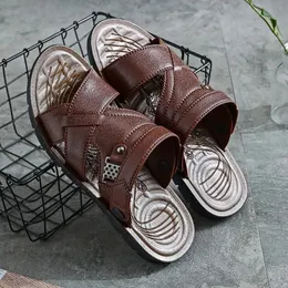 Summer Imitation Leather Sandals for Men Casual Wear Dad Slippers Mens Middleaged and Elderly Beach Shoes 240328