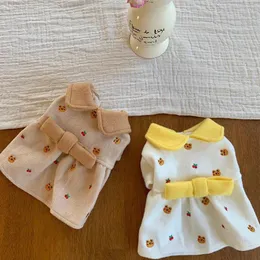 Vestido de lapela de vestido de lapela de cachorro outono e inverno saia quente roupas de pés florestas estampas cheias de roupas de pelúcia de pelúcia