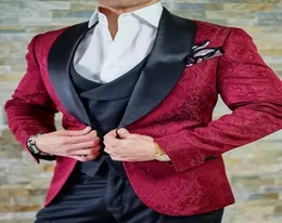 Black Satin Lapeel Center Vent Man Jaqueta Blazer Paisley Groom Tuxedos Burgundy Mens Casamento Tuxedo 3 Peças