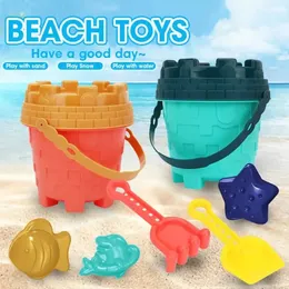 버킷 급수를받은 어린이를위한 해변 모래 장난감 연극 캔 갈퀴 모래 곰팡이 야외 수영장 장난감 여름 모래 게임 240327