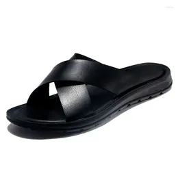 Slippers Sandals Mens Trend في الهواء الطلق مضاد للانزلاق الشاطئ غير الرسمي للرجال للرجال جودة عالية الحجم 47 شقة فاتحة