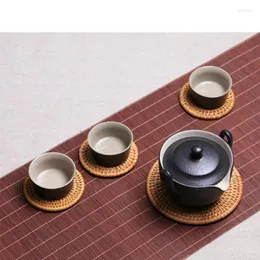 صواني الشاي 6pcs Creative Round Drink Coasters للملحقات أدوات المائدة الطبق الطبق حصيرة راتان نسج وسادة
