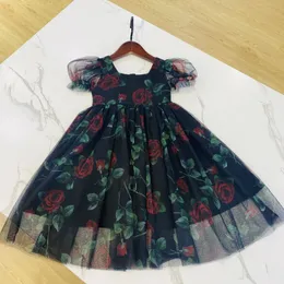 бренд девушки цветочный платье Baby Summer Black Red Rose Flowers Детская одежда Floral 240329