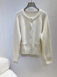 Maglieria femminile autunno e prodotti invernali.Ago ananas Gold Button Cardigan Soft Elastic Texture è molto comodo