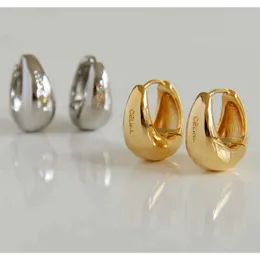 2024SS Letter Design Orecchini Circle Circle Simple New Fashion Stud Womens Hoop Earrings per donna di alta qualità 2 colori