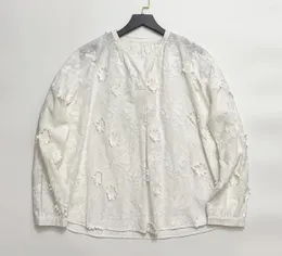 Camicette da donna all'inizio della primavera 2024 Shirt bianco fiore tridimensionale 0304