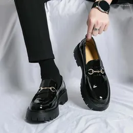 Casual Shoes 5cm Höjande effekt 2024 Spring Autumn British Style Street Teenagers Patent Leather Daily Black Hombre Loafers