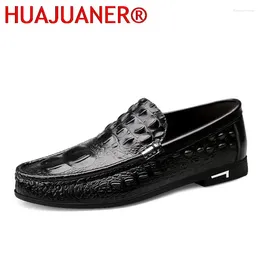 Sapatos casuais homens mocassins de vestido preto padrão crocodilo