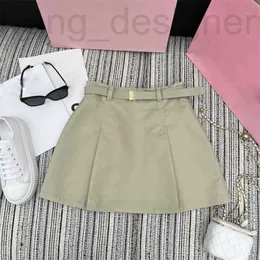 Skirts designer 2024 Early Spring New Nanyou Miu Sweet and Age reducing temperament, versatile slimming for girls, metal head belt, small A skirt CMVZ