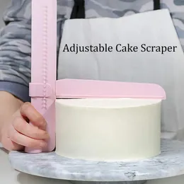 Cake Scraper Bekväm justerbar fondant Spatulas Cake Edge Smamother Cream Decorating Diy Bakeware Table Kök Kakan Take Tool