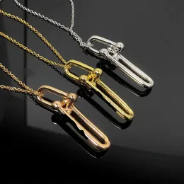 Designermarke Tiffays neue glatte U-förmige Schloss Colarbone-Kette mit einem Stiel für Frauen mit V-Gold-Plattierung von 18 Karat Roségold Fresh Quasten Halskette