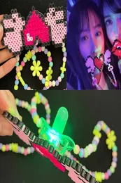 Andra evenemangsfestleveranser LED PACIFIER Electric Sulab Music Festival Rave Luminous Kandi Halsband Soft Head Bouncing Pacifier NI1634197