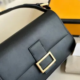 Designer Baguette bag with medium long shoulder strap gold hardware Shoulder Soft and Delicate Hand Feel Cloud Chain Flip Bag size 28*16CM