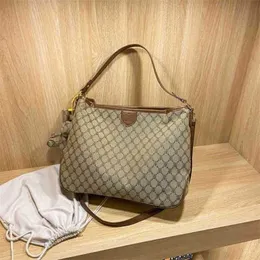 Designer Womens Handbag Billiga butiker 90% rabatt på stor kapacitet Underarm Bag Autumn French Fashion Foreign Style Texture Single Shoulder Diagonal