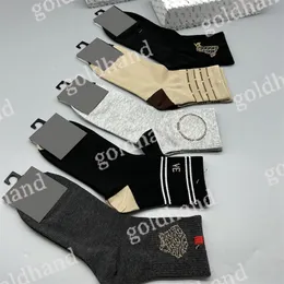 Fashion Street Socks Mens Casual Breattable Sock Solid Color Stocking Letter Printed Socks 5Pairs/Box