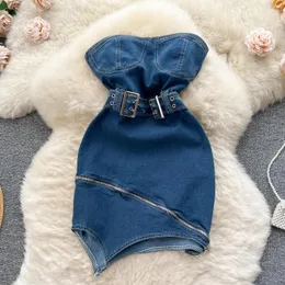 Sıradan Elbiseler Vestidos de Mujer Straplez Olmayan Omuzlar Düzensiz Tasarımcı Elbise Kadınlar 2024 Denim Kemer Amerikan Retro Damlası