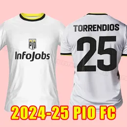 24 25 Jerseys de futebol Pio FC