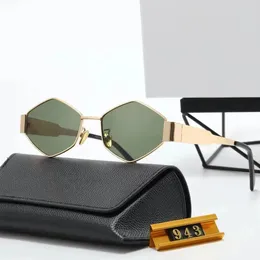 2024 designer di alta qualità occhiali da sole uomo donna Uv400 a triangolo polarizzato a triangolo polarizzato Sun occhiali da sole Lady Fashion Pilot Guida per viaggi sportivi per esterni da sole da sole da sole