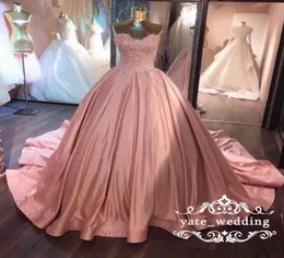 2018 Soft Pink Ball Gown Prom Dresses Sweetheart Lace Ruffled Satin Corset Dusty Rose Quinceanera Dresses Sweet 16 Gowns Evening D5276112
