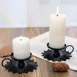 Candle Holders 2Pcs Vintage Iron Holder Set Elegant Stable Support Scalloped Base Design Round Handle