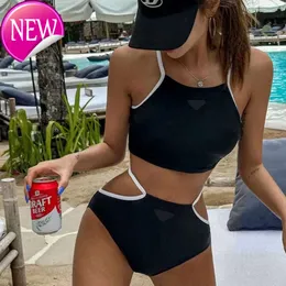 2024 Nuovo stilista di moda set di bikini sexy set economici da bagno estivo da bagno in stile spiaggia da ricamo da ricamo per camionali da bagno per la signora slim s set di costumi da bagno