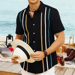 2024 Hawaiian Stripe Fashion Men Shirt Casual Retro Floral Polo Kurzarm Social Beach Outgröße 3D Print Street Trage Sommer 240403