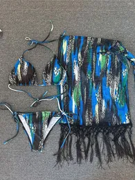 ملابس السباحة النسائية S - XL مع Sarong Leopard Print Bikini Female Women Women Three Dite Suit Bather Wathing Sup Swim K5367