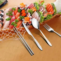 Conjuntos de utensílios de jantar 4pcs Conjunto de aço inoxidável portátil knifes pork spoon colher acampamento de bife de talheres de bife com saco vajilla